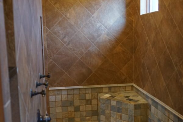 Eustis Bathroom 7